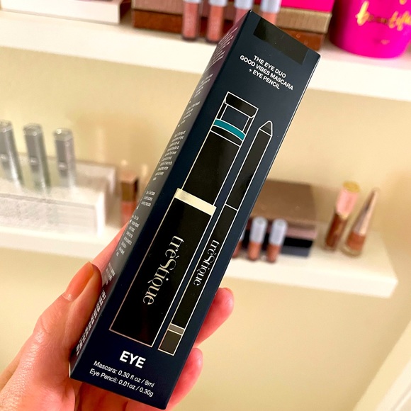 treStiQue Makeup New Eyeliner And Mascaracurler Poshmark